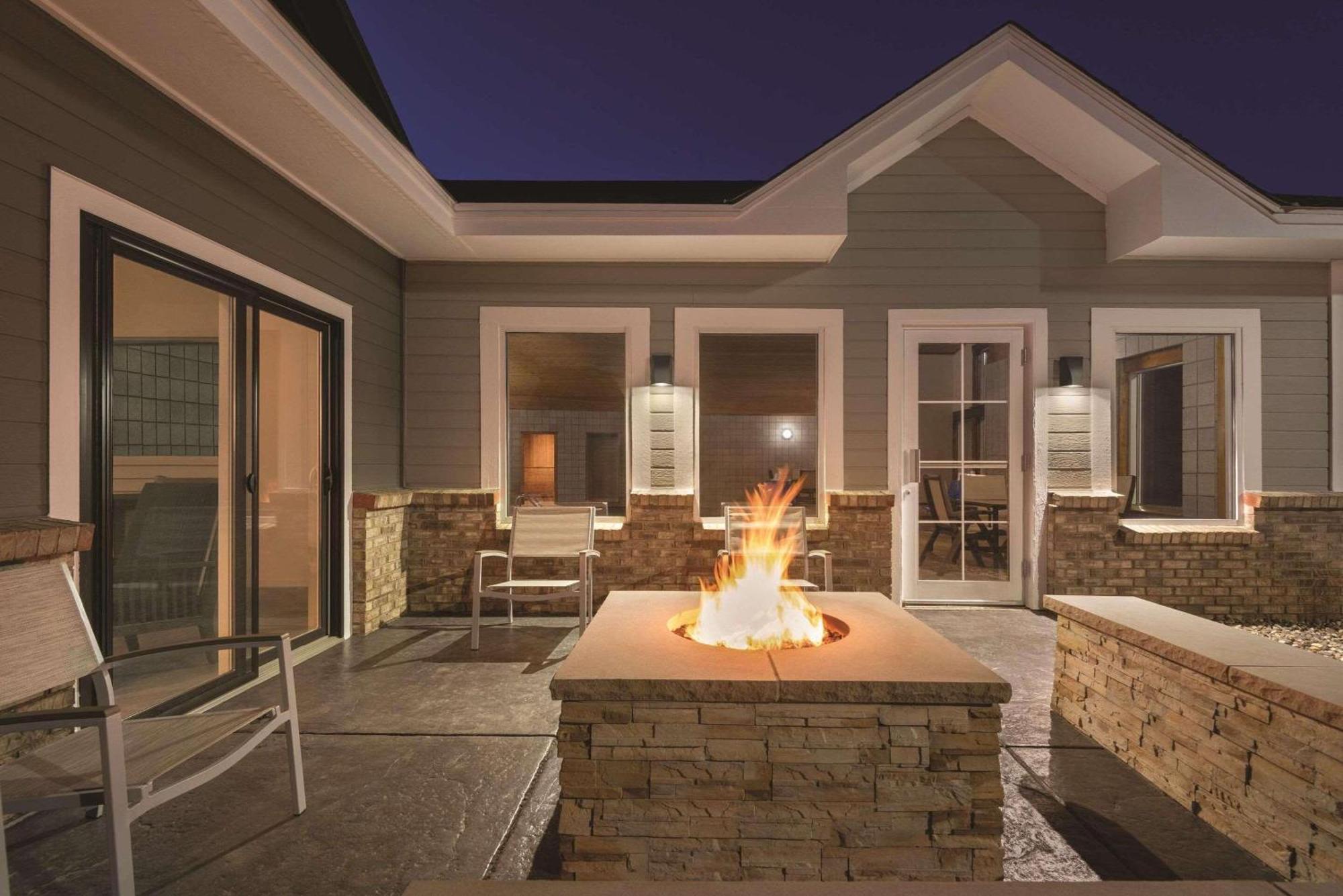 Country Inn & Suites By Radisson, Northfield, Mn Exterior foto